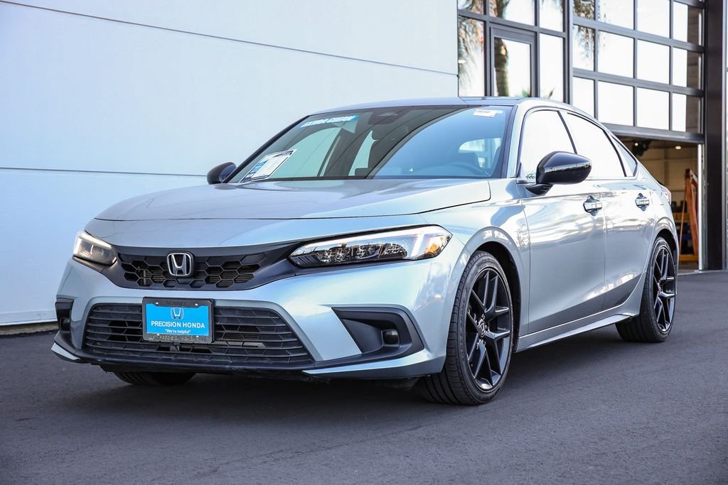 Used 2023 Lunar Silver Metallic Honda Sport image 5