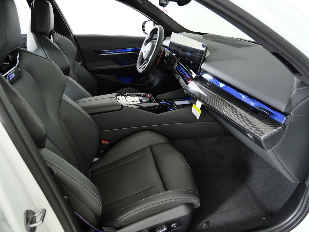 New 2026 Alpine White BMW Base image 21