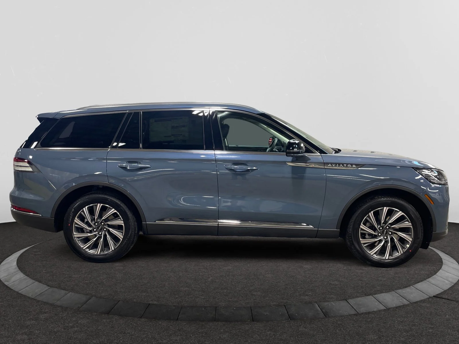 New 2026 Whisper Blue Metallic Clearcoat Lincoln Premiere image 6