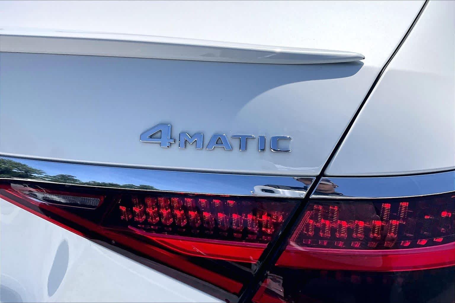 Used 2022 MANUFAKTUR Diamond White Mercedes-Benz S 500 image 10