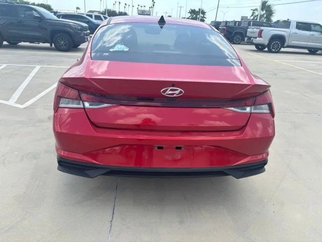 Used 2023 Red Hyundai SEL image 5