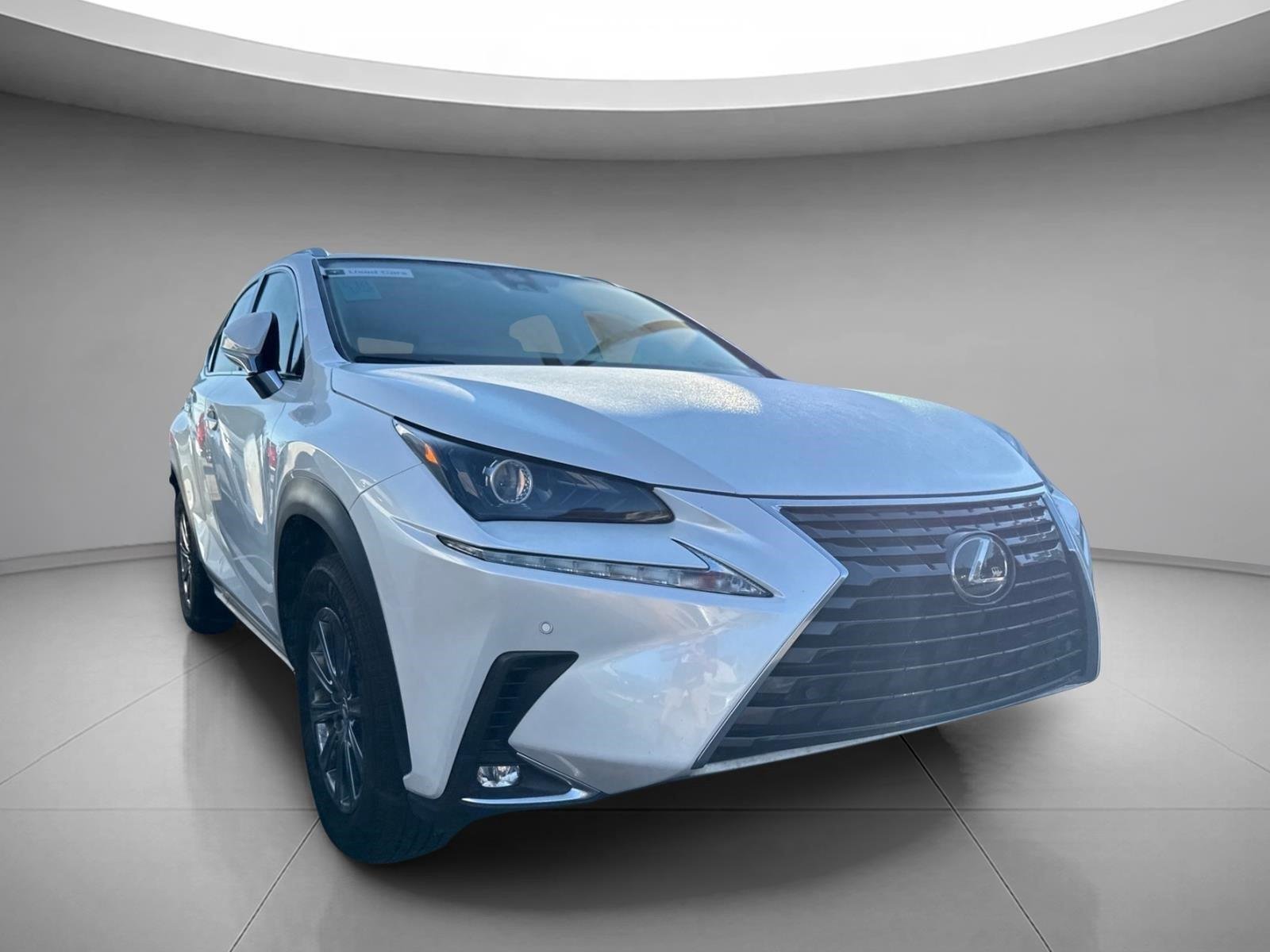 Used 2018 Eminent White Pearl Lexus Base image 23