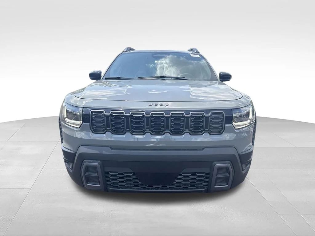 New 2026 Sting-Gray Clear-Coat Exterior Paint Jeep Limited image 8