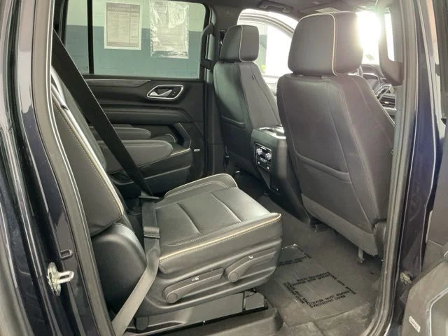 Used 2023  GMC SLT image 20