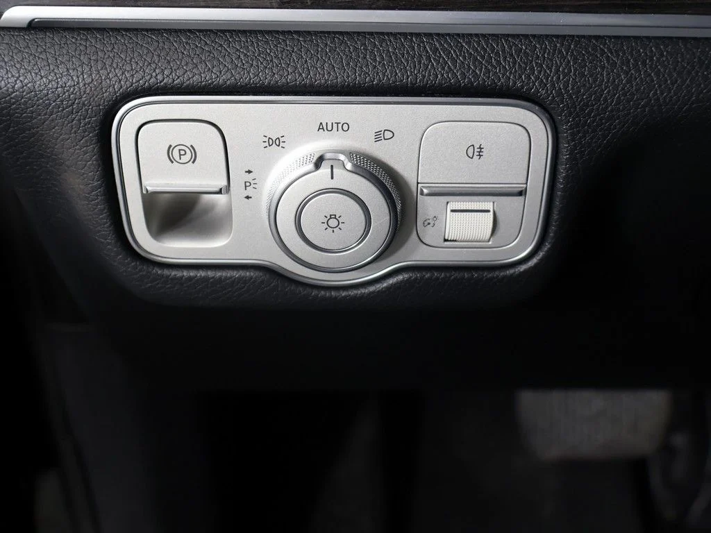 Used 2022 Black Mercedes-Benz GLE 450 image 39