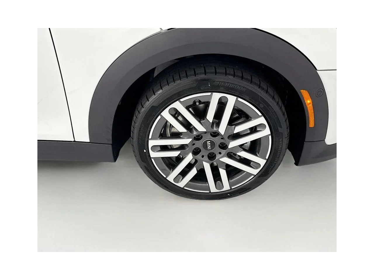 New 2026 Nanuq White Metallic MINI SIGNATURE PLUS image 29