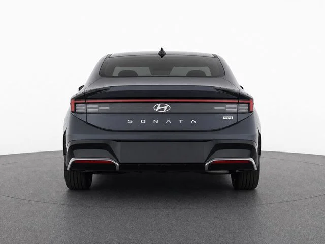 Used 2025 Gray Hyundai Limited image 6