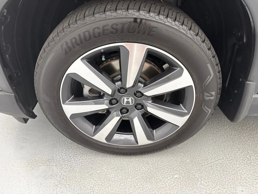 Used 2025 Gray Honda Elite image 4