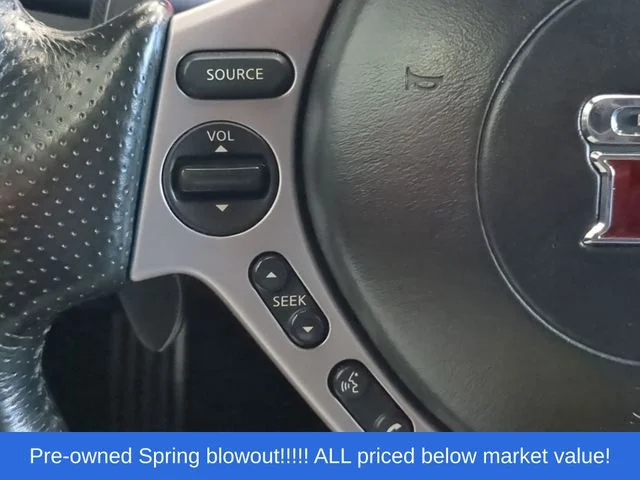 Used 2009 Black Nissan Premium image 24