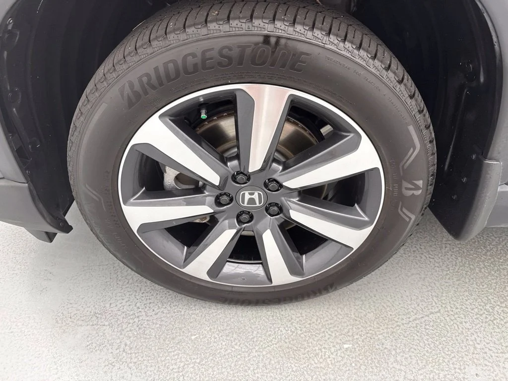 Used 2025 Gray Honda Elite image 4