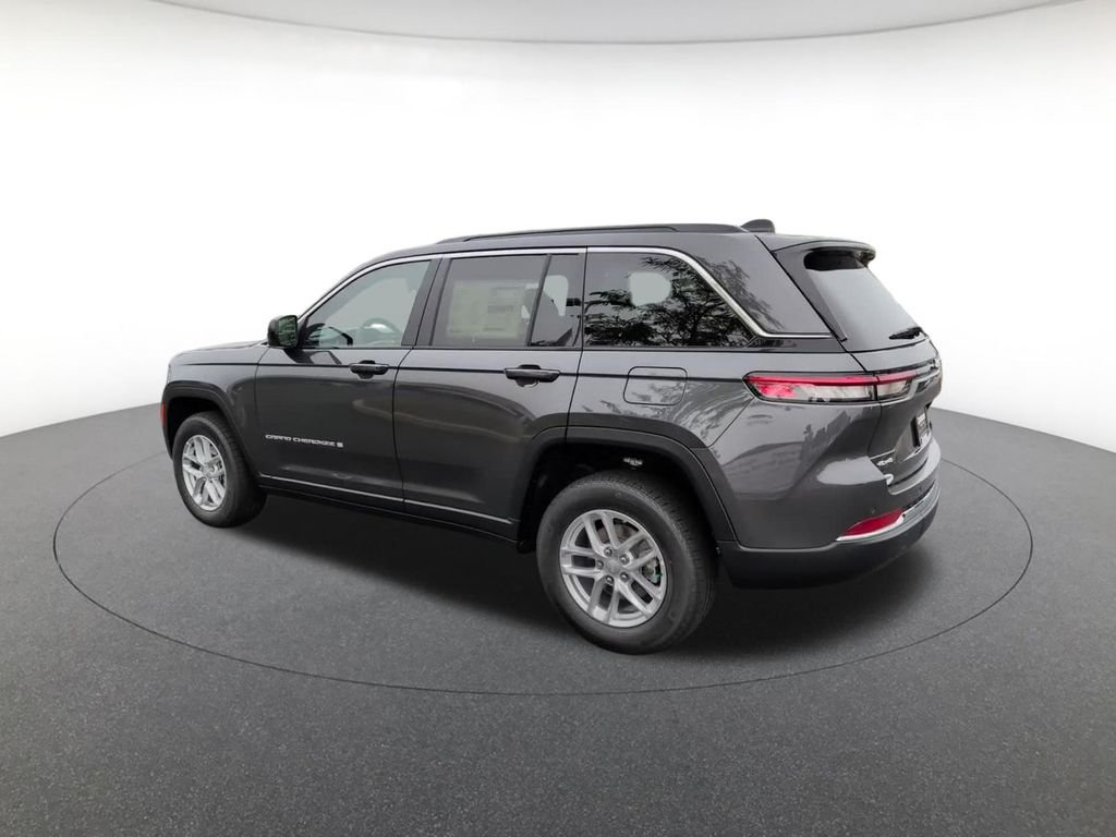 New 2026 Baltic Gray Metallic Clearcoat Jeep Laredo X image 10
