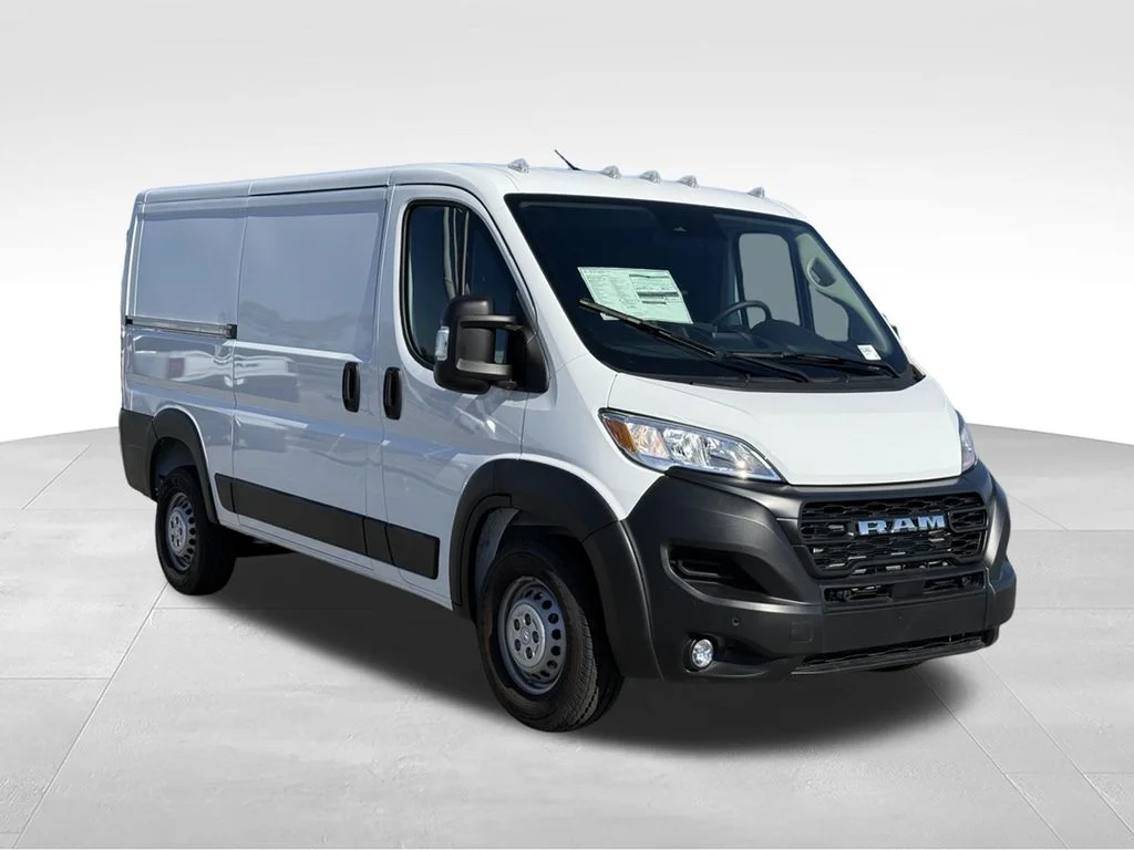 New 2025 Bright White Clear-Coat Exterior Paint RAM Low Roof image 7