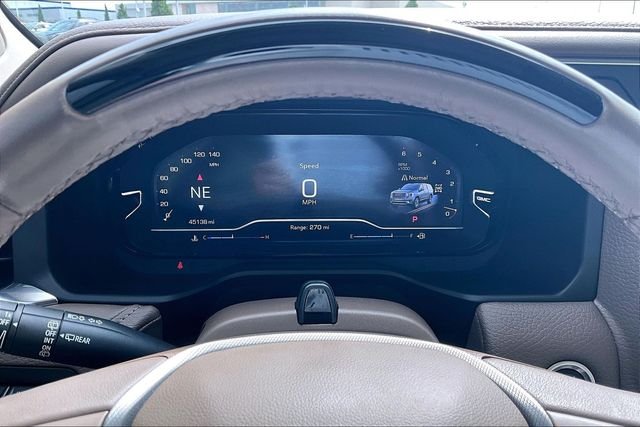 Used 2023 White GMC Denali image 20