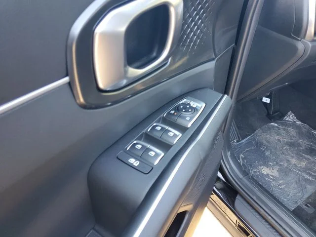 New 2025 Ebony Black Kia S image 6