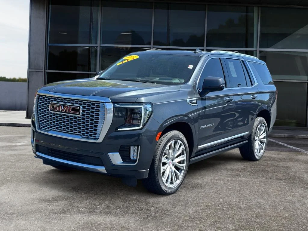 2021 GMC Yukon 4WD Denali's photo