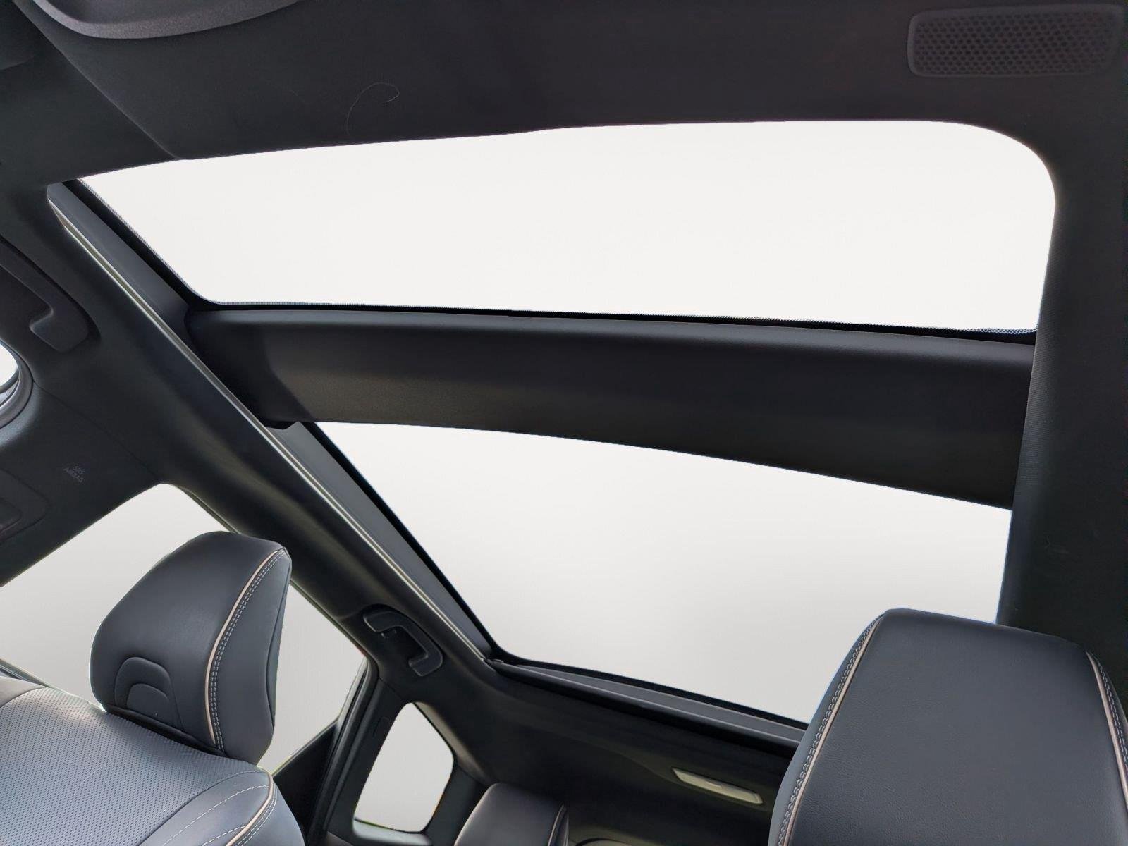 Used 2025 Oxygen White Toyota Limited image 15