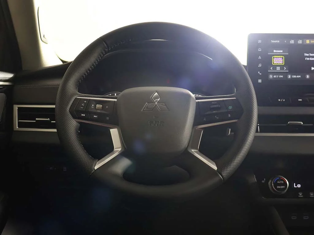 New 2026 Gray Mitsubishi SE 1.5T 2WD image 39
