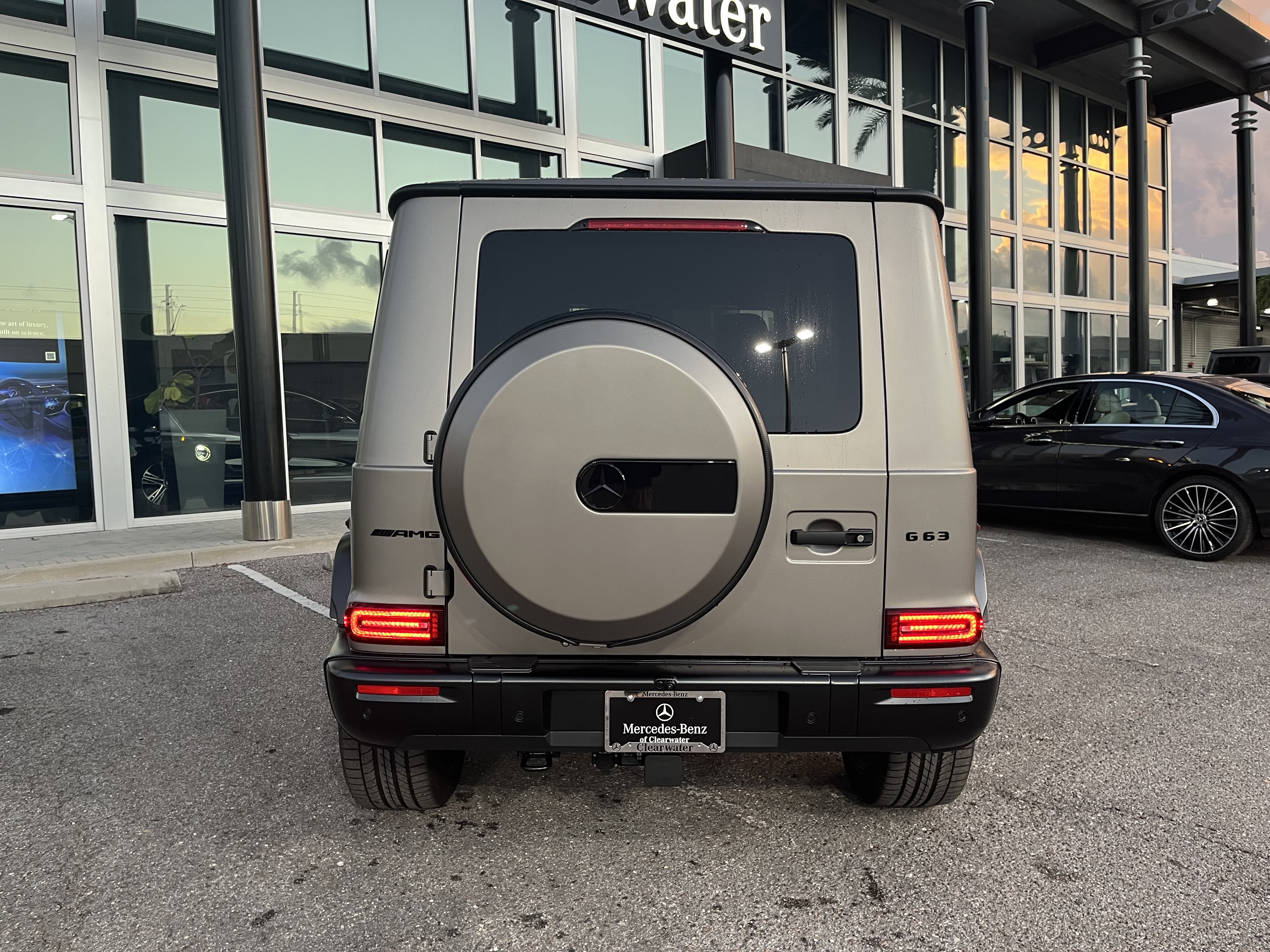 New 2027 MANUFAKTUR Sintered Bronze Magno Mercedes-Benz AMG® G 63 image 5