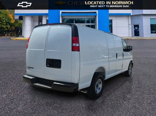 2026 Chevrolet Express Cargo Work Van - Photo 30