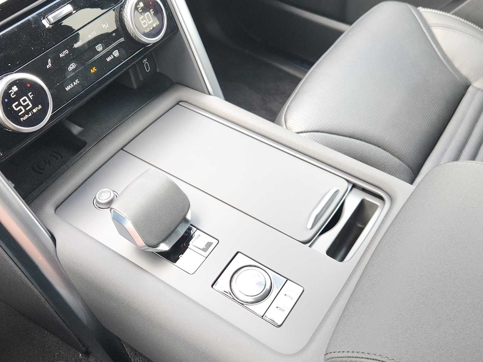New 2026 Eiger Grey Land Rover S image 19
