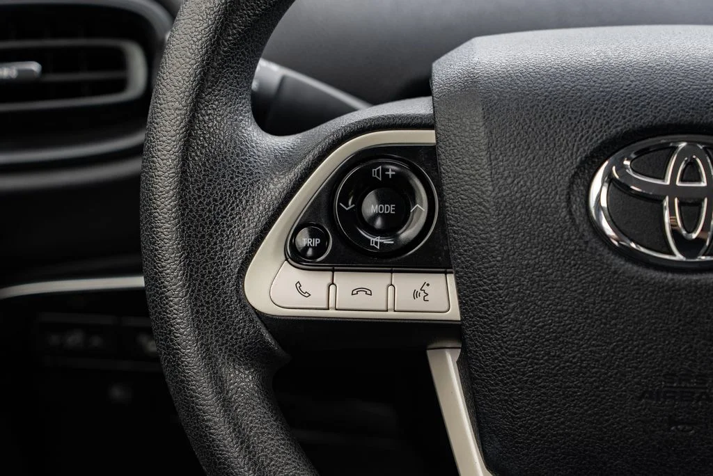 Used 2017 Silver Toyota Two image 13