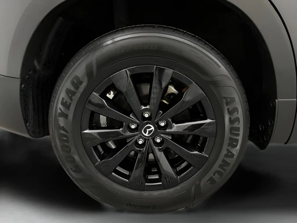 Used 2025 Machine Gray Mazda 2.5 S Preferred Package image 40