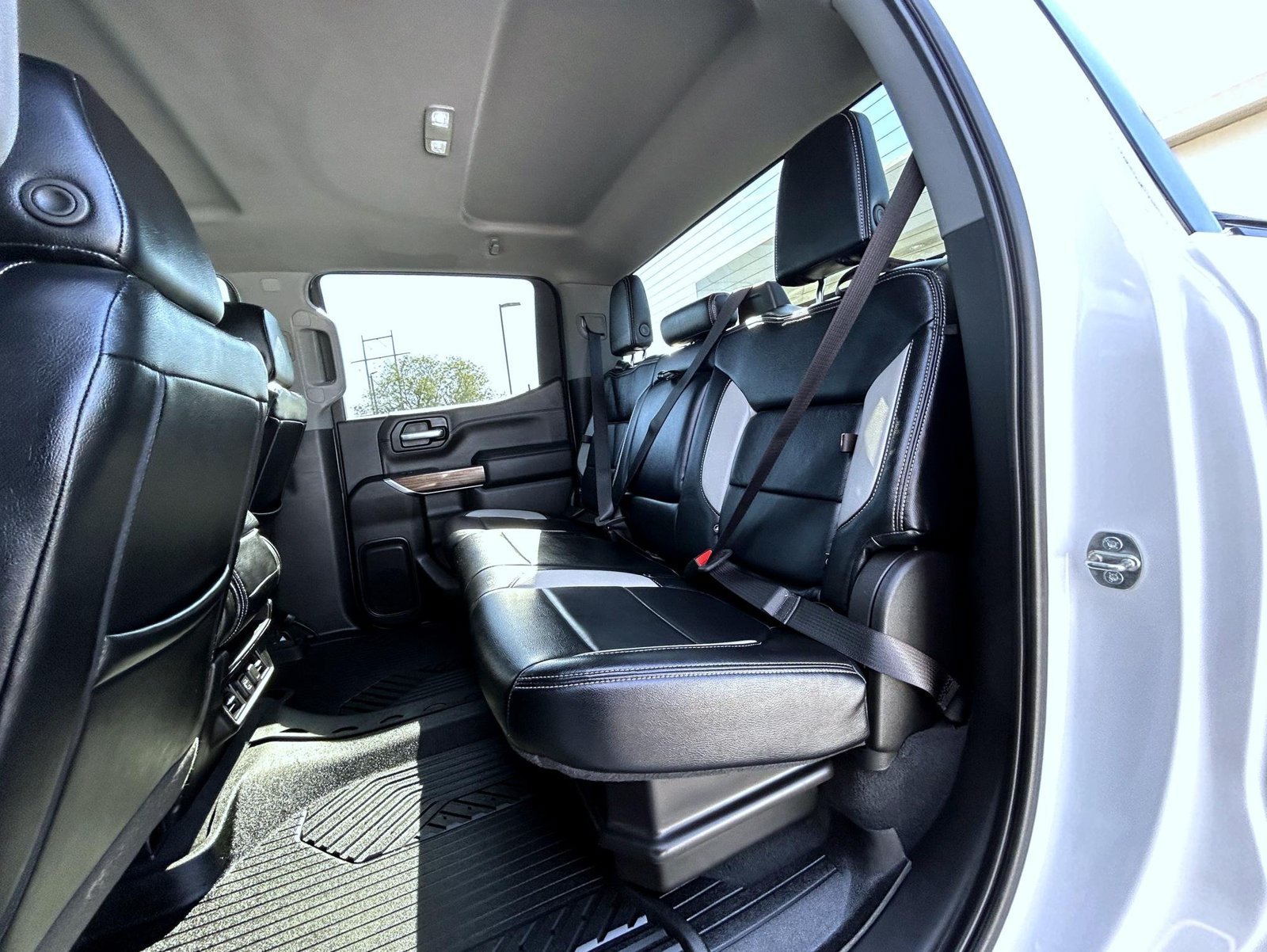 2020 Chevrolet Silverado 1500 RST - Photo 20
