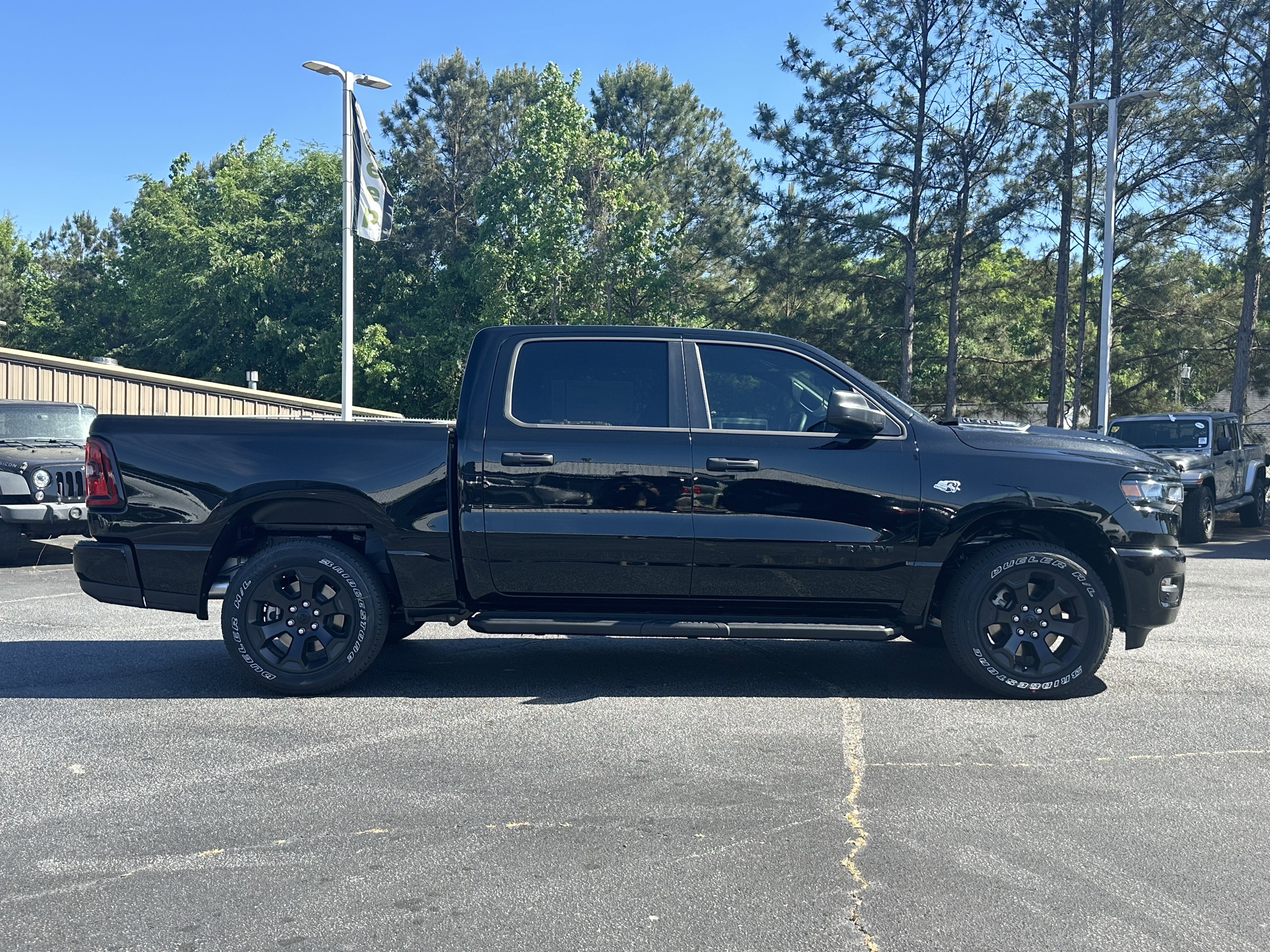 New 2026 Diamond Black Crystal Pearl-Coat Exterior Paint RAM Express image 9