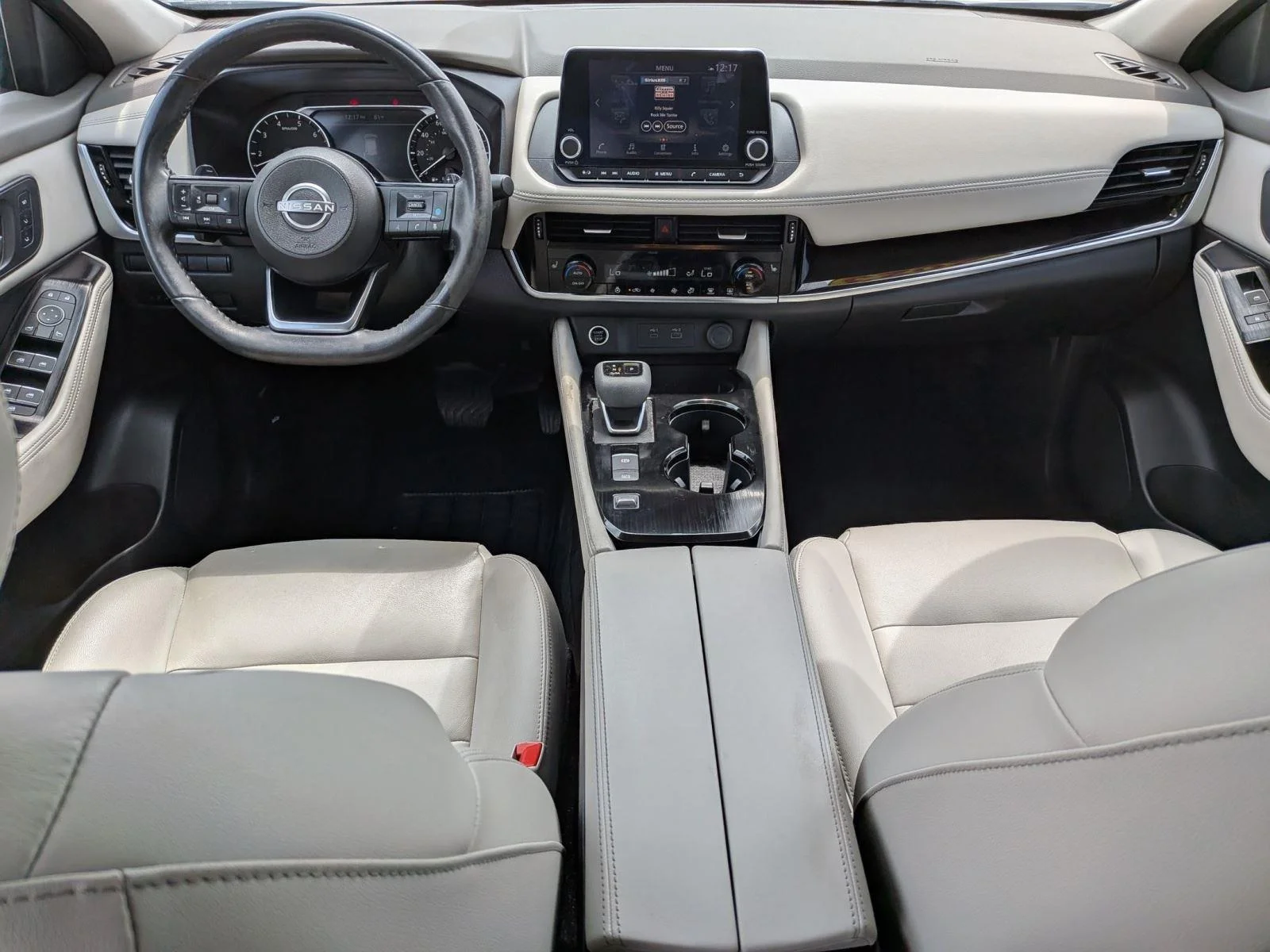 Used 2023 Pearl White Tricoat Nissan SL image 31