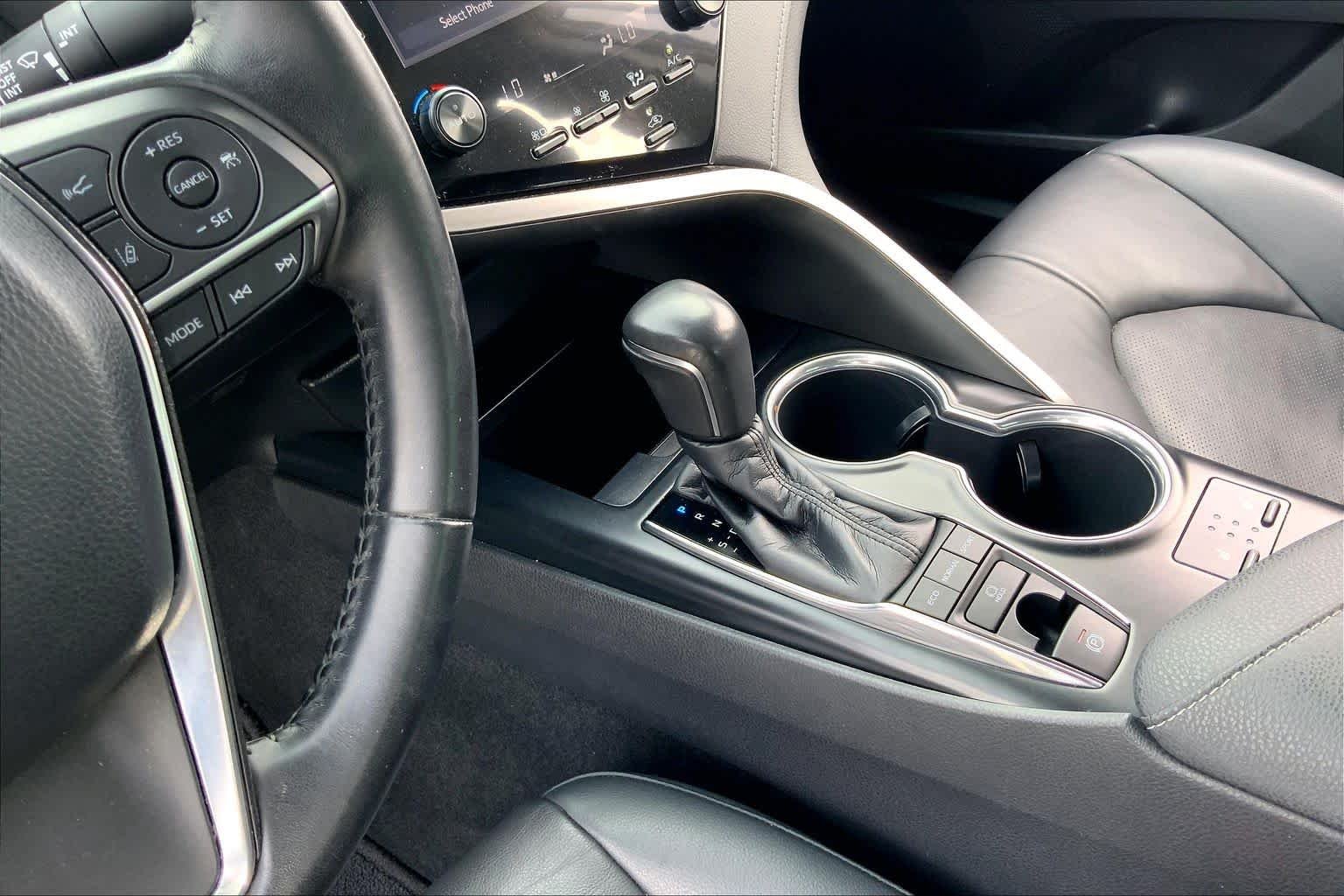 Used 2019 Celestial Silver/Midnight Black Metallic Toyota XSE image 16