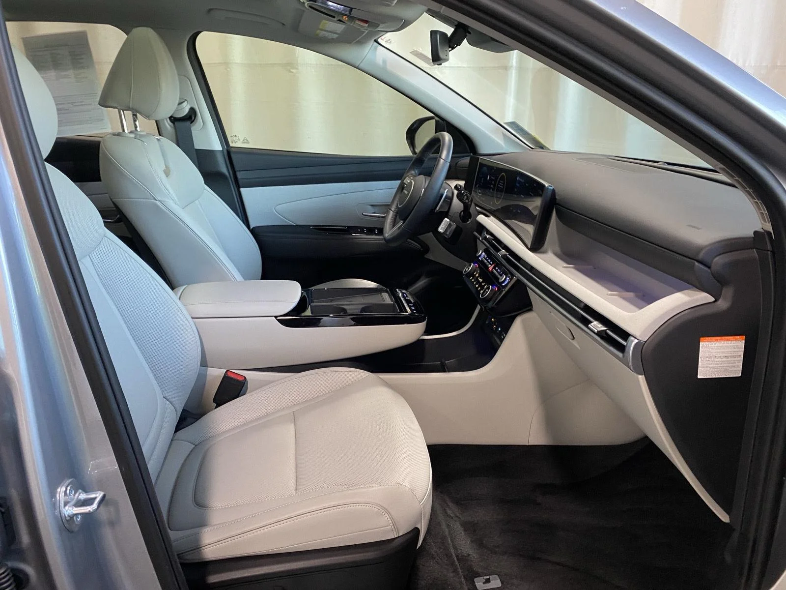 Used 2026 Shimmering Silver Hyundai Limited image 12