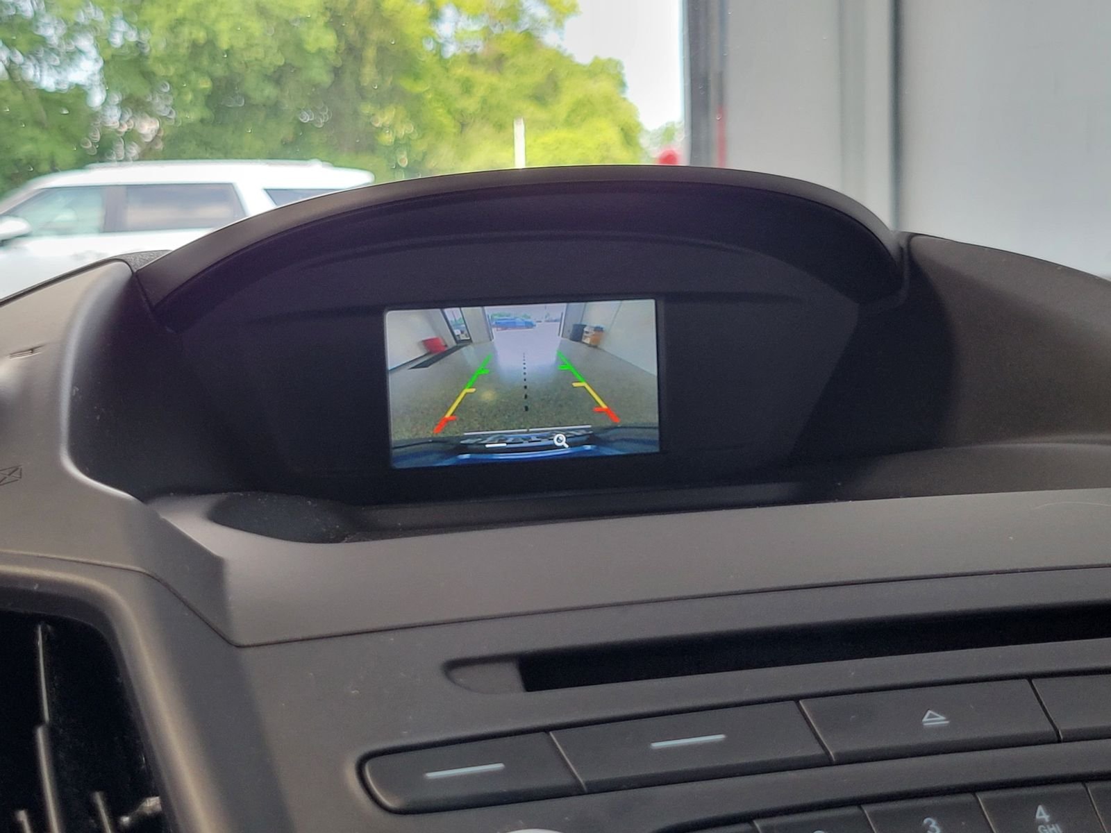 Used 2018 Blue Ford SE image 21