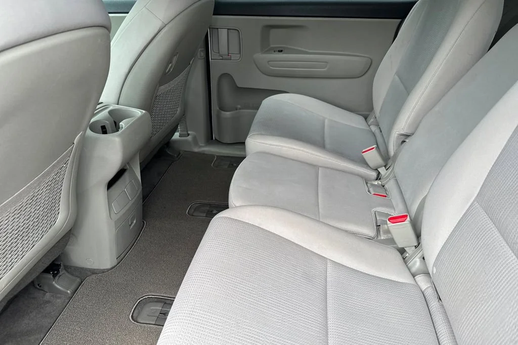 Used 2021 Pearl Kia LX image 12