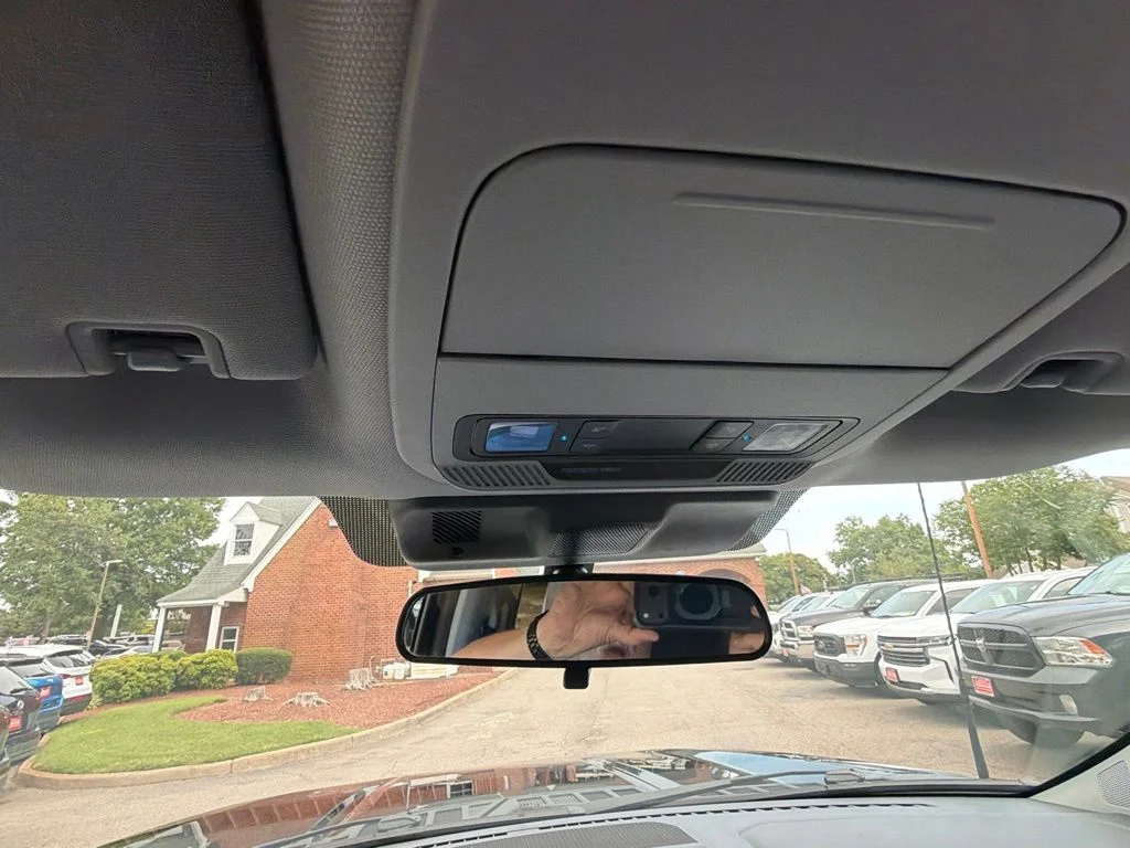 Used 2025 Black Ford XLT image 25