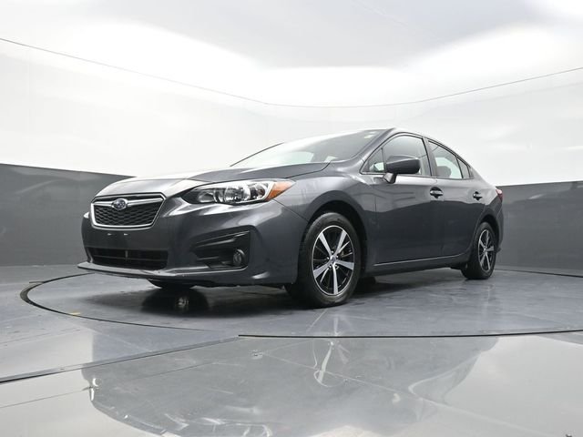 Used 2019 Gray Subaru 2.0i Premium image 33