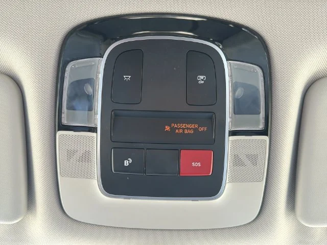 Used 2025 Gray Hyundai SEL image 30