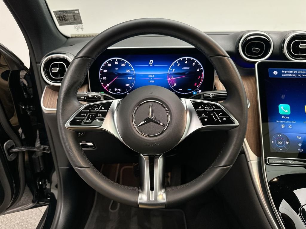 Used 2025 Black Mercedes-Benz GLC 300 image 29