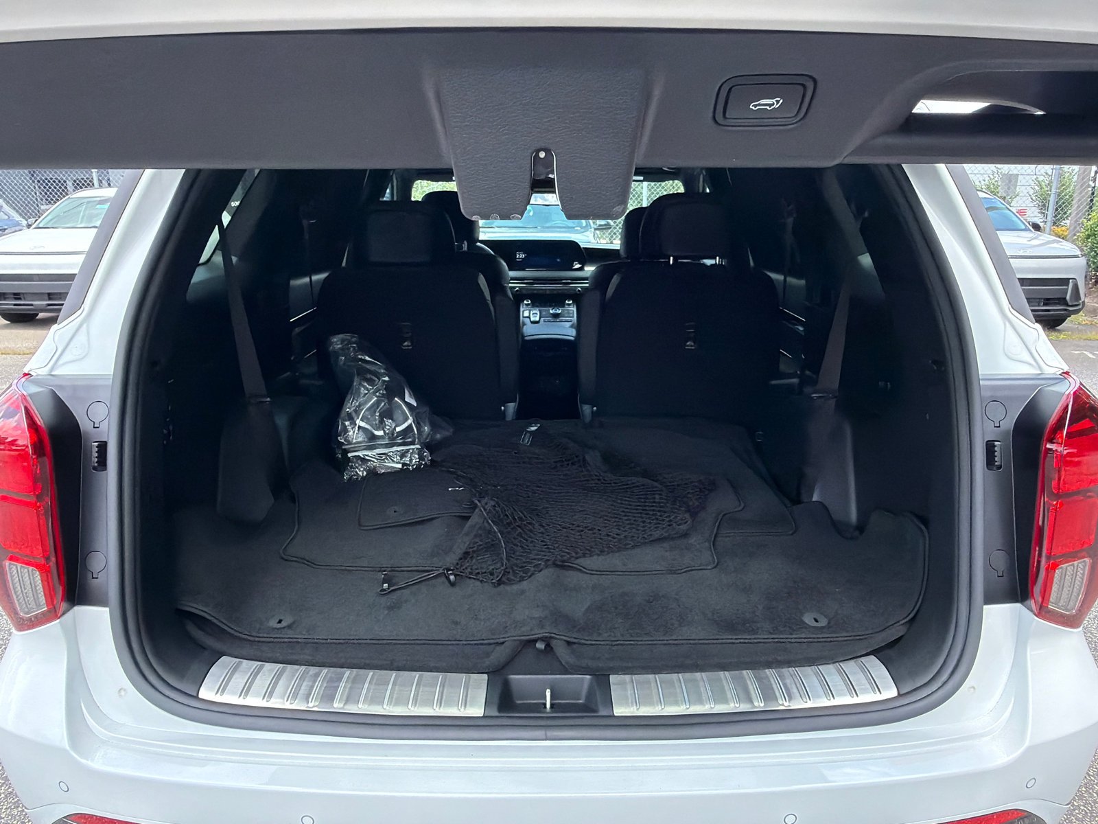 Certified Used 2025 Hyper White Hyundai Calligraphy Night Edition image 18