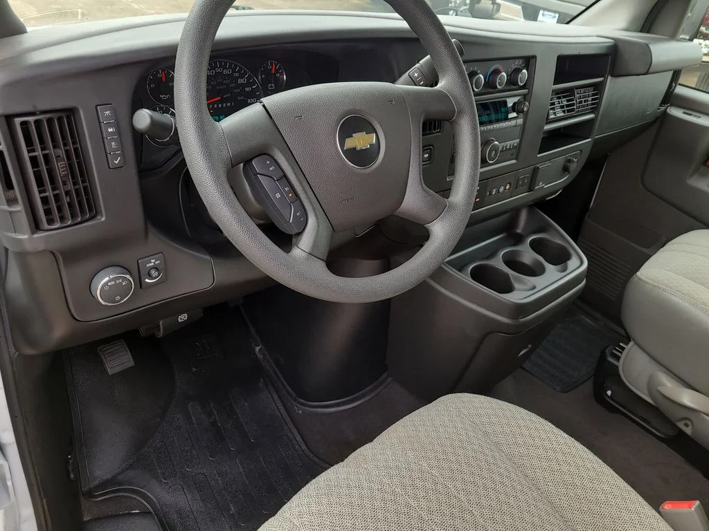 Used 2024 White Chevrolet LT image 20