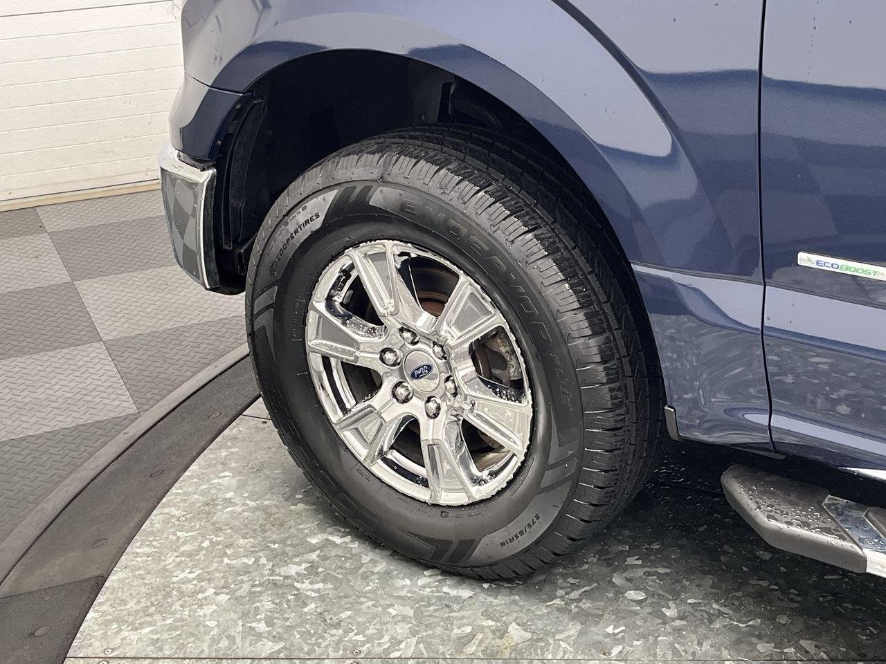 Used 2016 Blue Jeans Metallic Ford XLT image 30