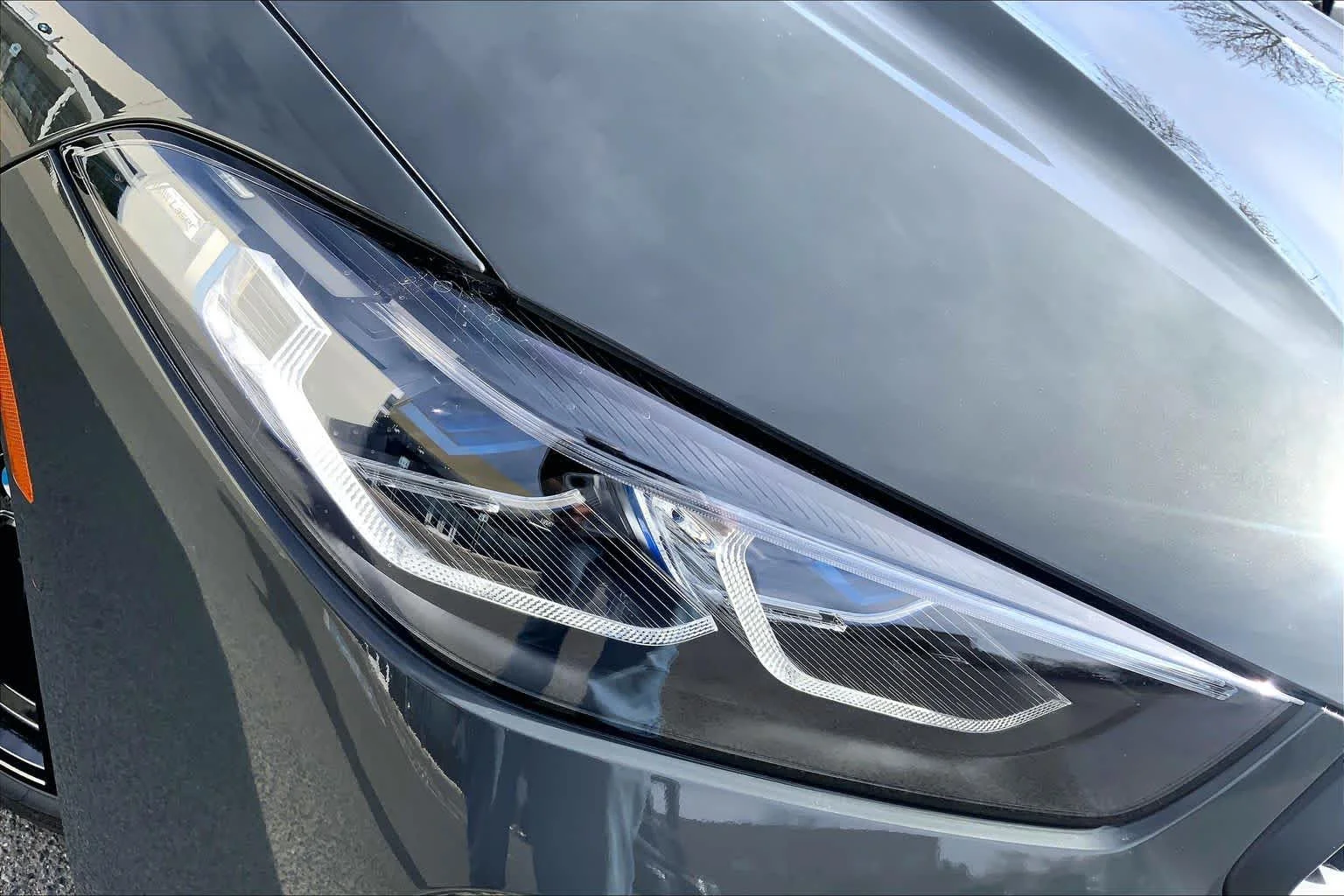 New 2026 Dravit Grey Metallic BMW M850i image 13