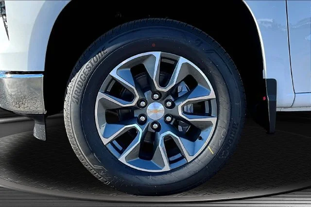 2026 Chevrolet Silverado 1500 LT - Photo 13