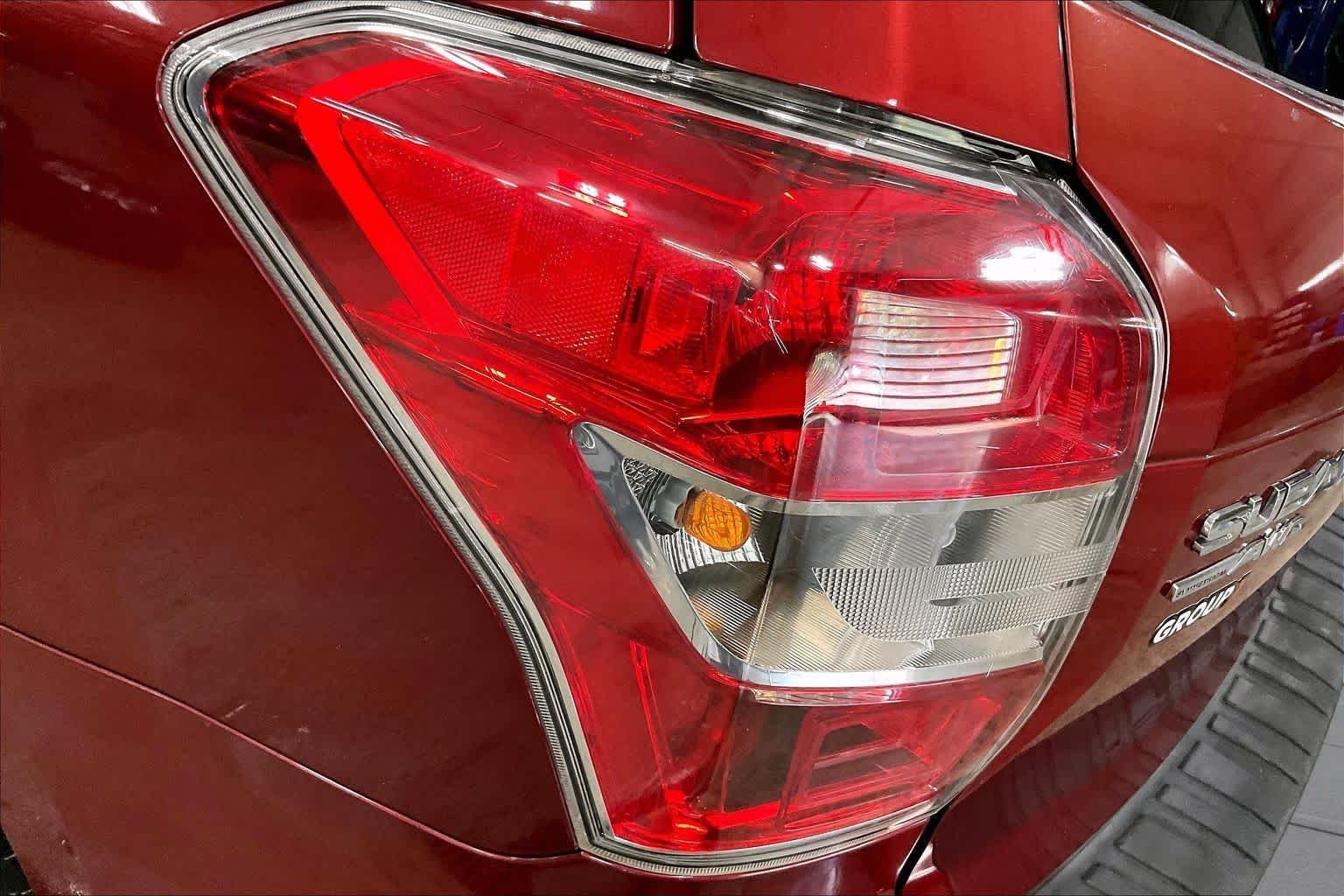 Used 2016 Venetian Red Pearl Subaru 2.5i Limited image 29