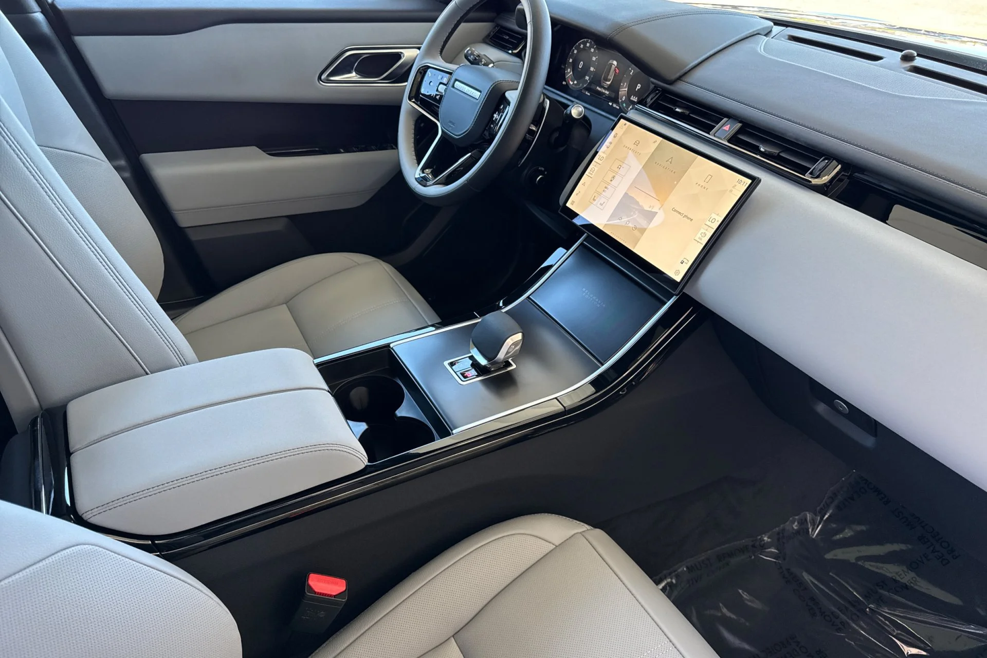 New 2026 BATUMI GOLD Land Rover Belgravia Edition image 18
