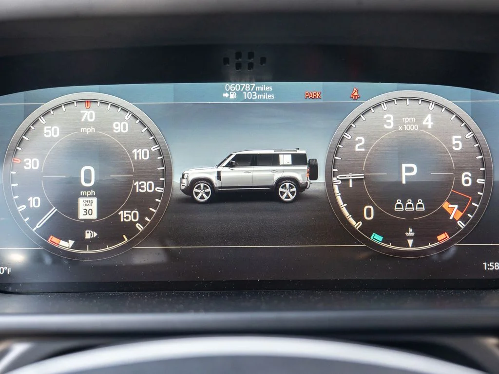 Used 2022 Blue Land Rover X-Dynamic HSE image 14