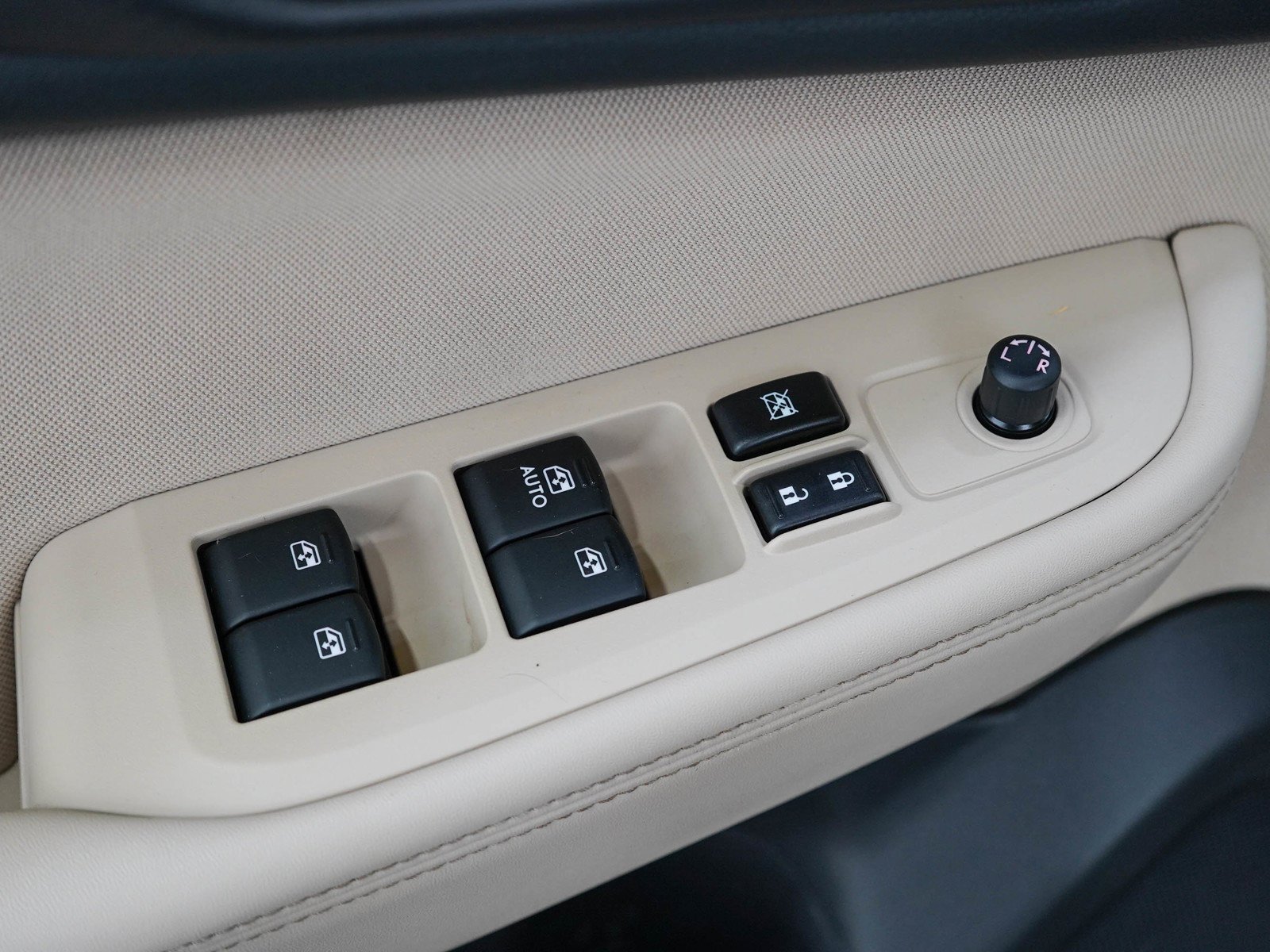 Used 2015 Tungsten Metallic Subaru 2.5i image 20