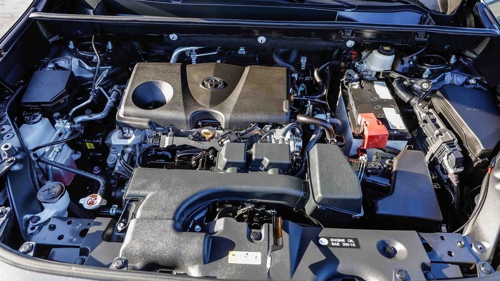 Used 2023 Magnetic Gray Metallic Toyota XLE Premium image 32