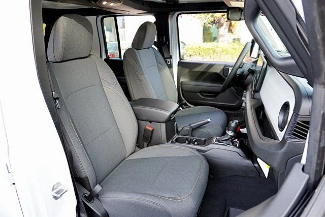 New 2026 Bright White Clearcoat Jeep Sport S image 18