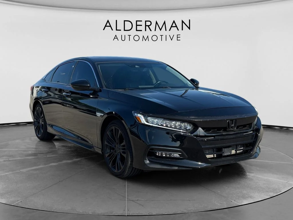 Used 2018 Black Honda Touring 2.0T image 7