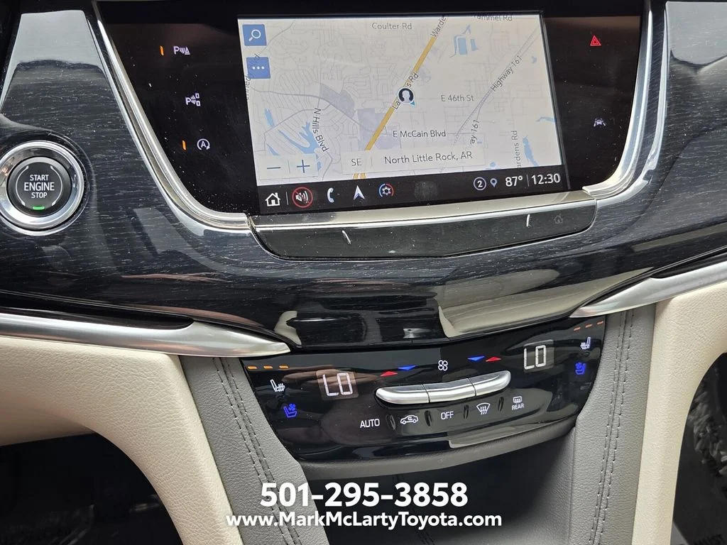 Used 2024 Silver Cadillac Premium Luxury image 20